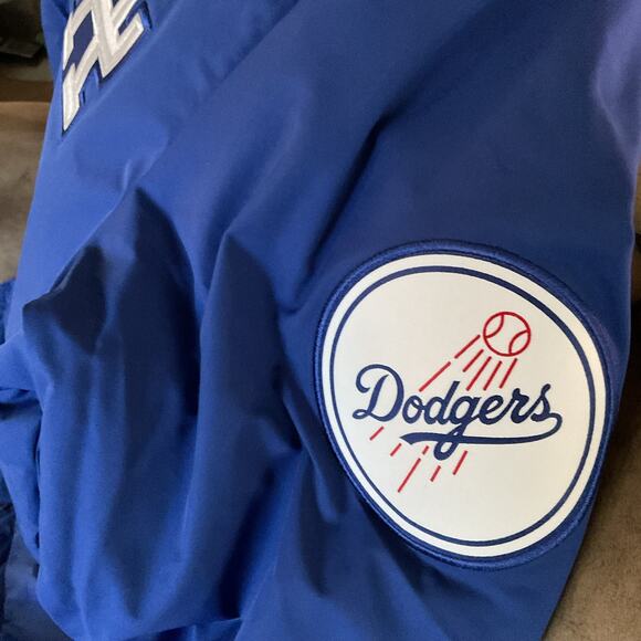 Authentic Los Angeles Dodgers Blue On Field Performance Jacket Men Small NEW NWT - Picture 3 of 12